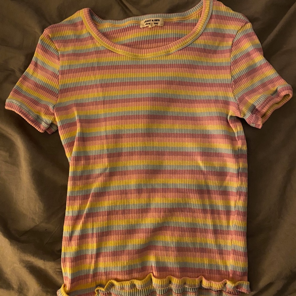 Stripped Crop Top W/ Scallop Bottom